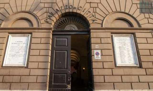 Covid, contributi per l'affitto delle abitazioni: online il bando del Comune di Bari